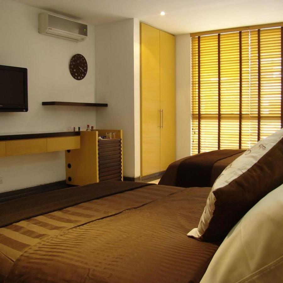 Aw Hotel Luxor Versalles 卡利 外观 照片